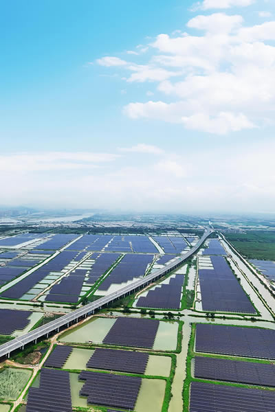 Aquavoltaics Utility-scale Power station （Hezhou North, Zhuhai，，，China）