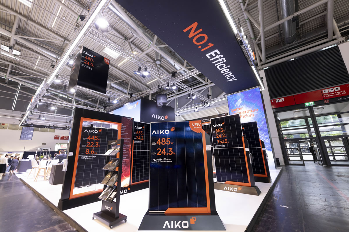 米乐m6携“黑科技”新品亮相Intersolar展