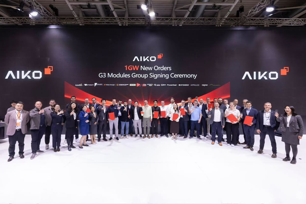 米乐m6携“黑科技”新品亮相Intersolar展